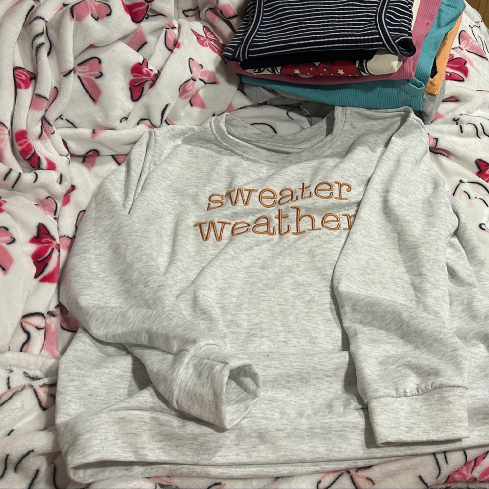 SHEIN Light Gray 'Sweater Weather' Crew Neck Sweater